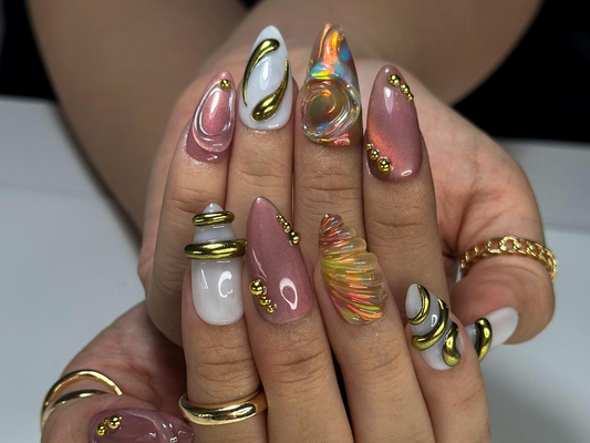 Aurora ゴールド Swirl ネイルチップ|Holographic Iridescent Shell ネイル|3D ゴールド クローム Accent Tips|アーモンド Shape アーティスティック ネイル|HC1007EC