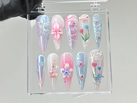 Enchanted Garden ネイルチップ｜フラワー and バタフライ 3D ネイルアート｜ハンドメイド ネイルチップ｜Nail Charms｜ネイルチップ｜Gift for her｜HC462TC