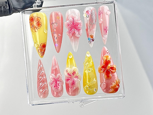 Tropical フラワー ネイルチップ｜ハンドメイド Hibiscus ネイルチップ｜Artisan 春 フラワー ネイルアート｜Luxe ピンク ネイルチップ｜HB639YK