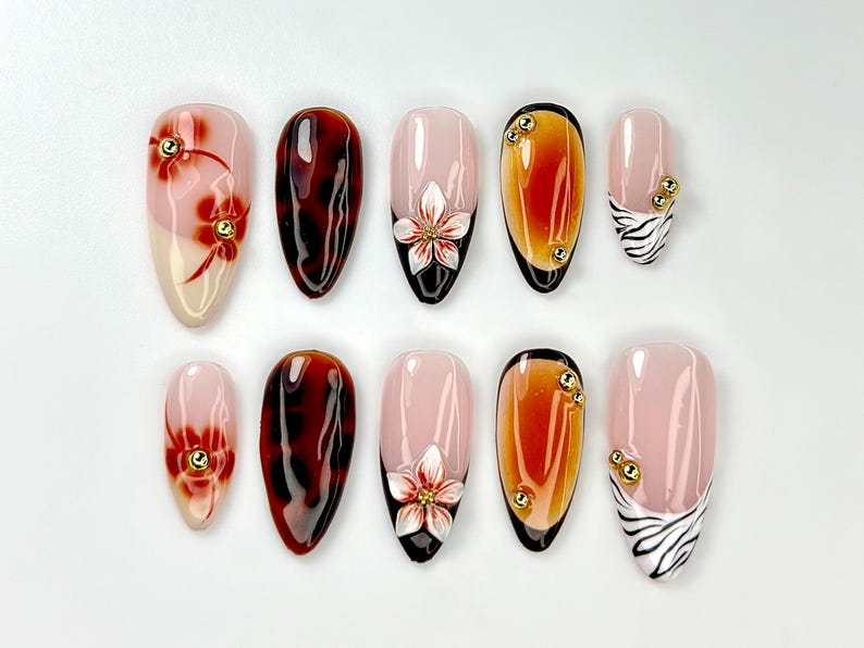 ブラウン Tortoise Shell ネイルチップ｜Zebra, Tiger Tip ネイルアート｜Safari 風 ネイルアート｜Zebra Animal Kawaii ネイル｜上品 ネイル｜JB797YK