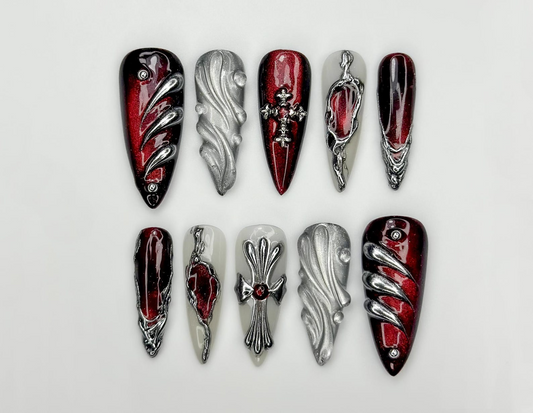 Crimson ゴシック Armor ネイルチップ for 上品 Girls｜ハンドメイド レッド クローム & シルバー Sculpted ネイル｜ゴシック スティレット ネイルアート｜JB289EC
