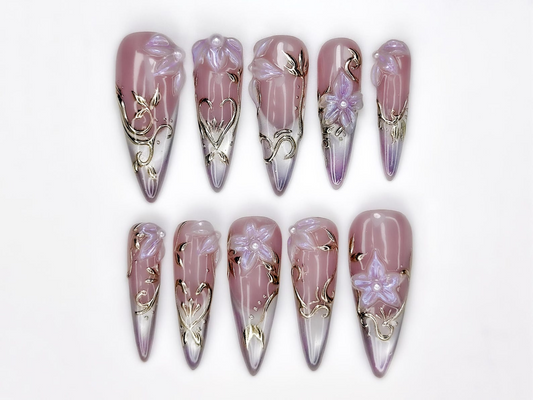 春 ゴシック Blossom Pressons ネイル｜Dusty Mauve フラワー ネイル｜Iridescent 3D フラワー ネイルアート｜ゴールド Vine 上品 ネイルセット｜JB267EC