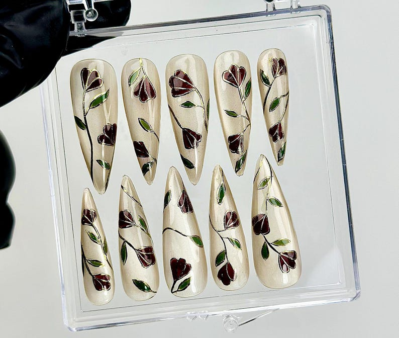Vintage Vine Bloom ネイルチップ｜Handpainted フラワー ネイルアート｜ナチュラル・風 Botanical Tips｜上品 Glossy ネイルチップ｜HC969EK