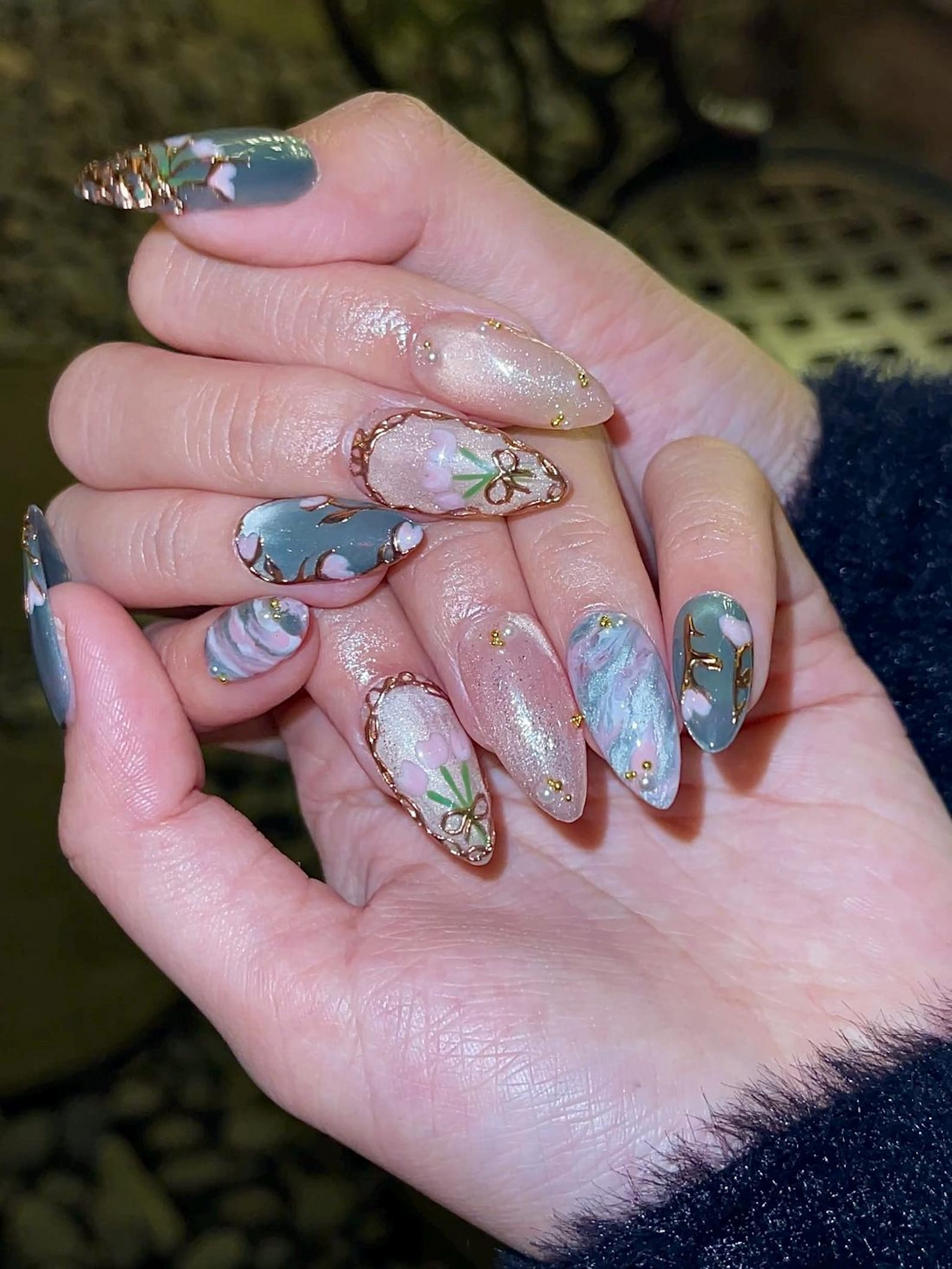 カスタム フラワー Coquette ネイル, やさしい印象の Jade and パール Shimmer ネイルチップ, 手描き Tulip Design, ロマンティック Aesthetic Reusable ネイル, HB1285HK