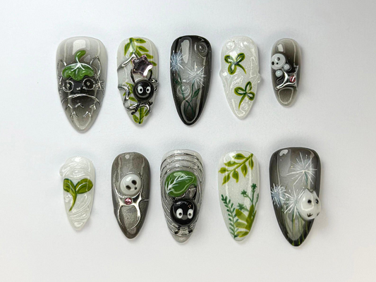 遊び心のある フォレスト Totoro ネイルチップ｜Totoro・風 ハンドメイド ネイルs｜Totoro & Soot Spirit Nail Design｜ハンドメイド Fantasy Nail｜JB719HC