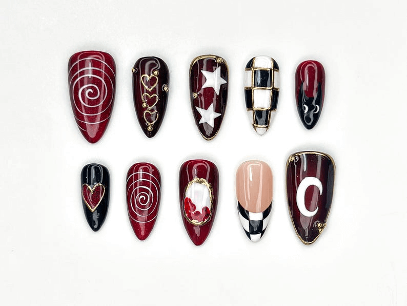 ゴシック Carnival ネイルチップ｜レッド ブラック Swirl & ハート ネイルアート｜Checkerboard ゴシック ネイルセット｜ハンドメイド Cosplay ネイル｜JC1149BC