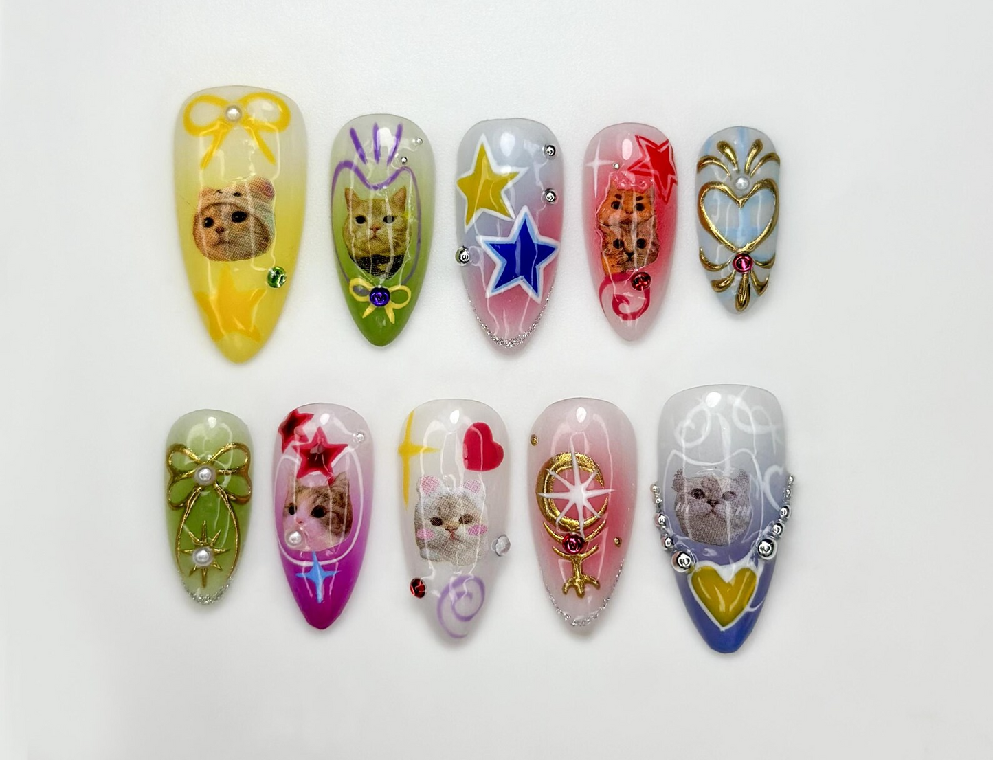Kawaii キャット ネイルチップ｜Y2K かわいい Kitty ネイル｜Colorful ネイル｜Harajuku Pop ネイルアート｜ハンドメイド かわいい ネイルチップ｜JB313HC