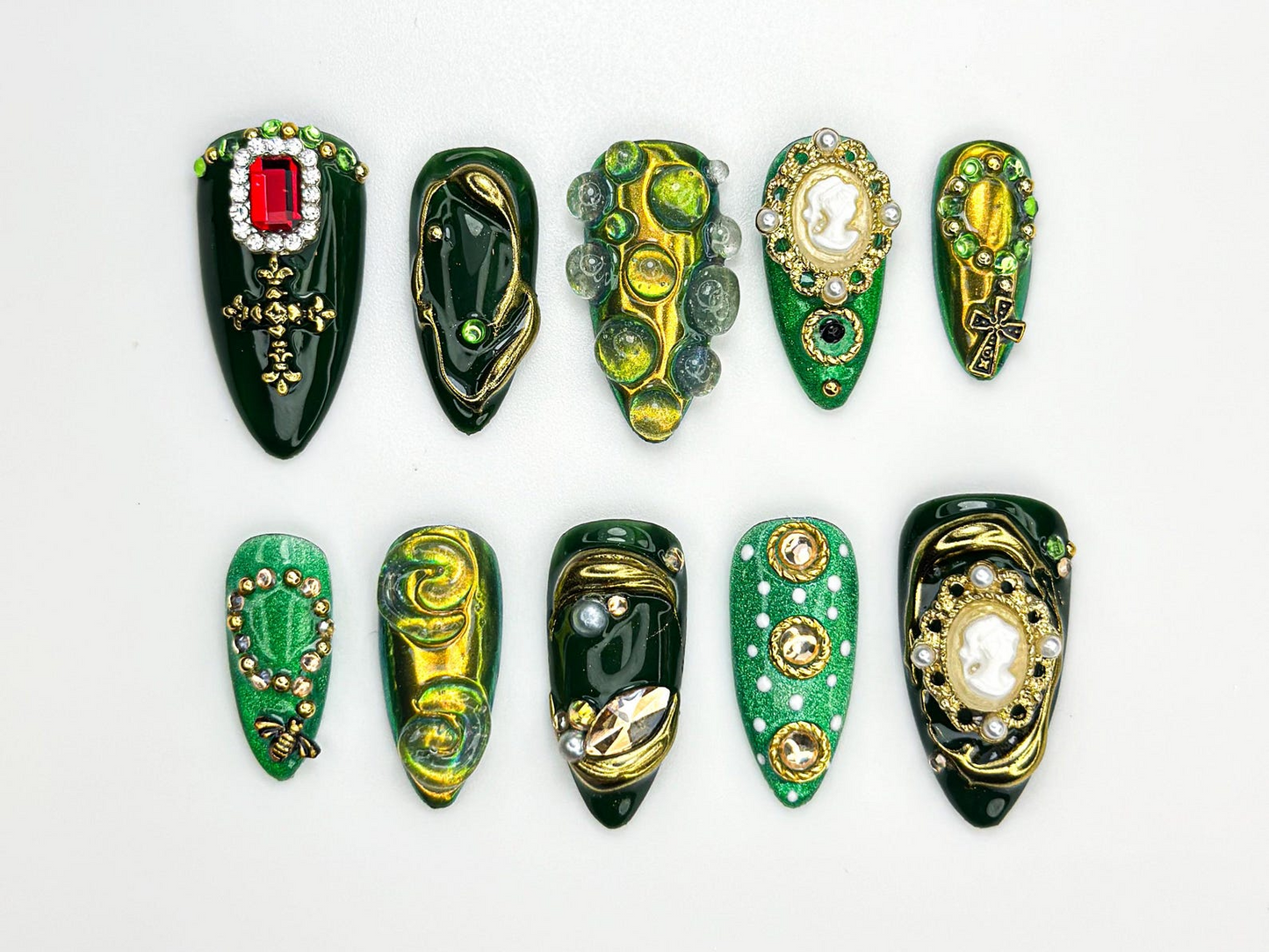 Royal グリーン ゴールド ネイルチップ｜ゴールド Foil Cameo ネイルアート｜Baroque ビジュー Nail Design｜Victorian グリーン ネイルチップ｜Retro ネイル｜JB866H