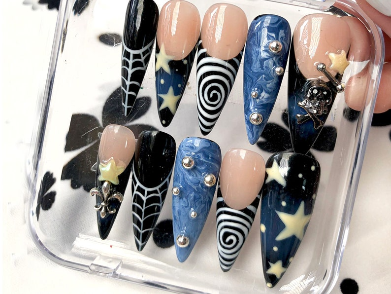 Galaxy・風 ネイルチップ with Abstract Twists｜スターry Night Dreams ネイル Set: ユニーク Mirror Finish ネイルチップ｜Gift for her｜HB01
