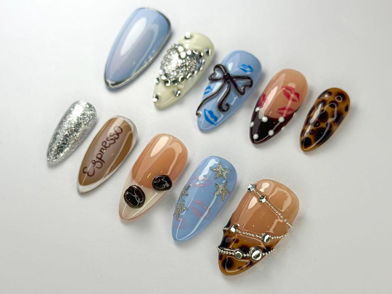 Modern Espresso Coffee ネイルチップ｜グリッター, Glam Espresso ネイル｜Coffee, Leopard & リボン Designs｜上品 Espresso Aesthetic｜JC713HC