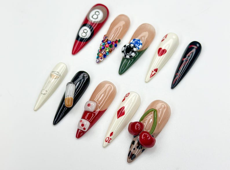 Casino Game Theme ネイルチップ｜3D Poker Dice & Martini ネイル｜Vegas Party ネイルチップ｜華やか ハンドメイド Nail｜Vegas Nightlife Nail｜JB960H