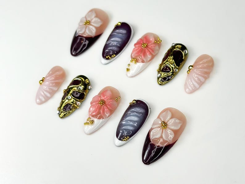 Burgundy 秋 ネイルチップ｜3D ピンク & ホワイト フラワー ネイルアート｜ハンドメイド Statement Nail Design｜上品 Glam ネイルチップ｜HC1086HK