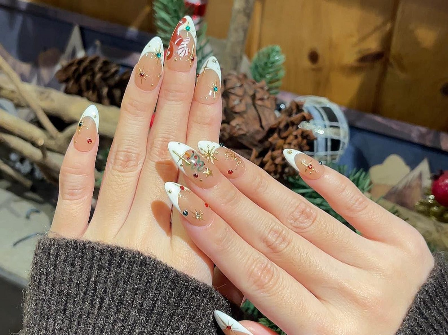 ホワイト French クリスマス ネイルチップ｜レッド グリーン ゴールド ホリデー ネイルチップ｜クリスマス Tree & Candy Cane ネイル｜上品 冬 Nail｜JB223HC