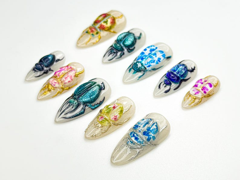 3D Beetle ネイルチップ｜Insect Art Nail Design｜Vintage Bug Aesthetic ネイル｜ハンドメイド Ceramic・風 ネイルセット｜Scarab ネイル｜JB875HC
