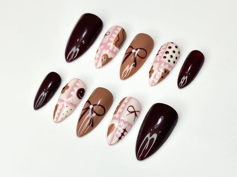 Chocolate 秋 ネイルチップ｜Sweet Treats・風 ネイルアート｜やさしい印象の ピンク & ブラウン ハンドメイド Design｜ハンドメイド ユニーク ネイルセット｜JB182HC