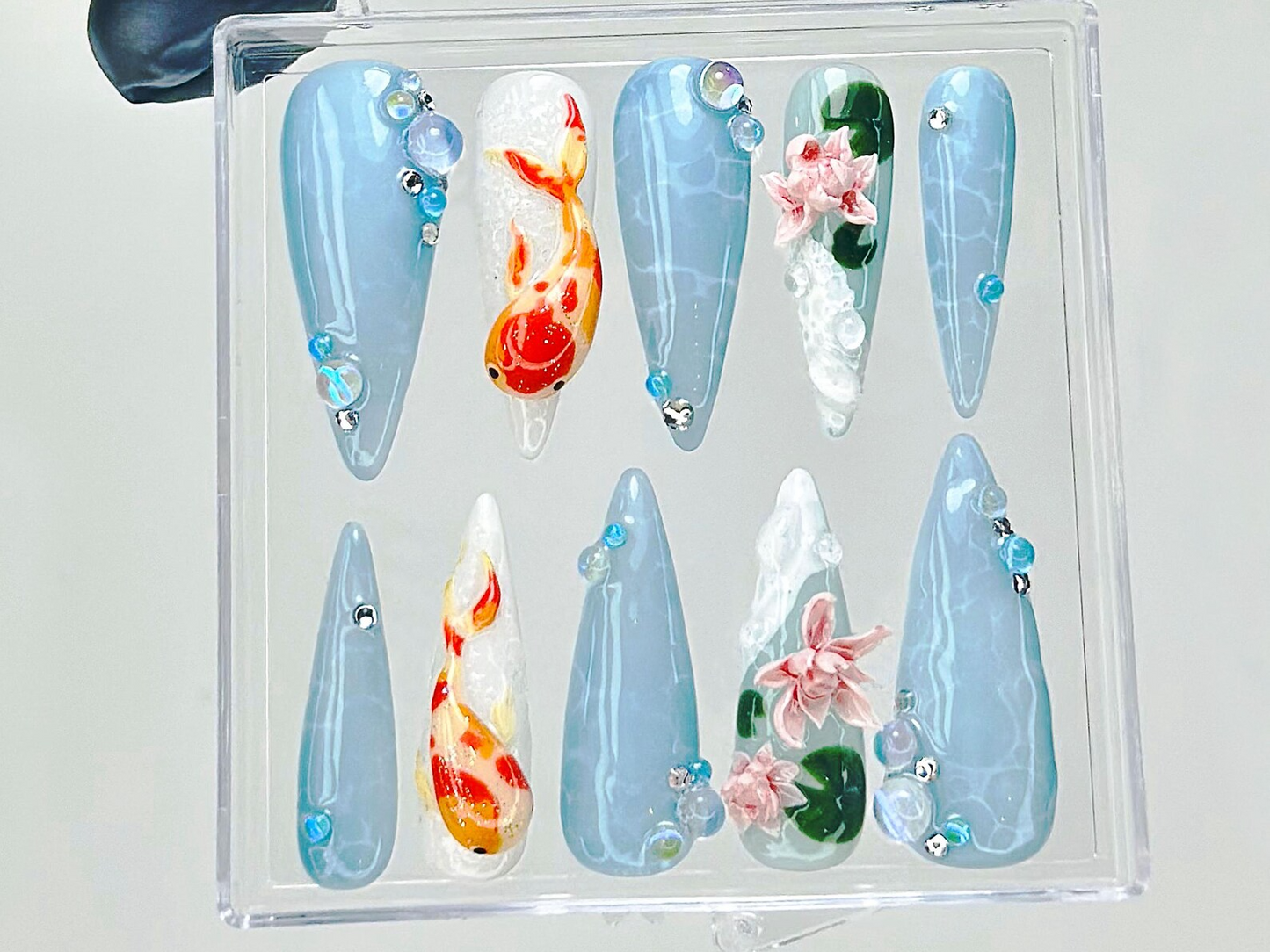 鯉 ネイルチップ｜3D 睡蓮 ネイルチップ｜和風鯉 ネイルアート｜Ocean Theme ネイルチップ｜ゴールドfish & Lotus ネイル｜HB924YC