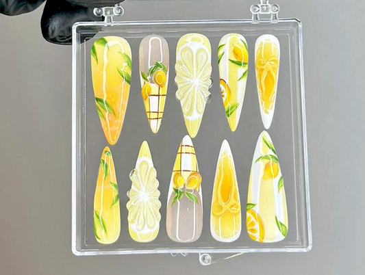 夏 Lemon ネイルチップ｜Hand Painted Citrus ネイルアート｜Fruit Design ネイルチップ｜Glossy Fresh ネイルチップ｜Aesthetic ネイル｜HB956YC