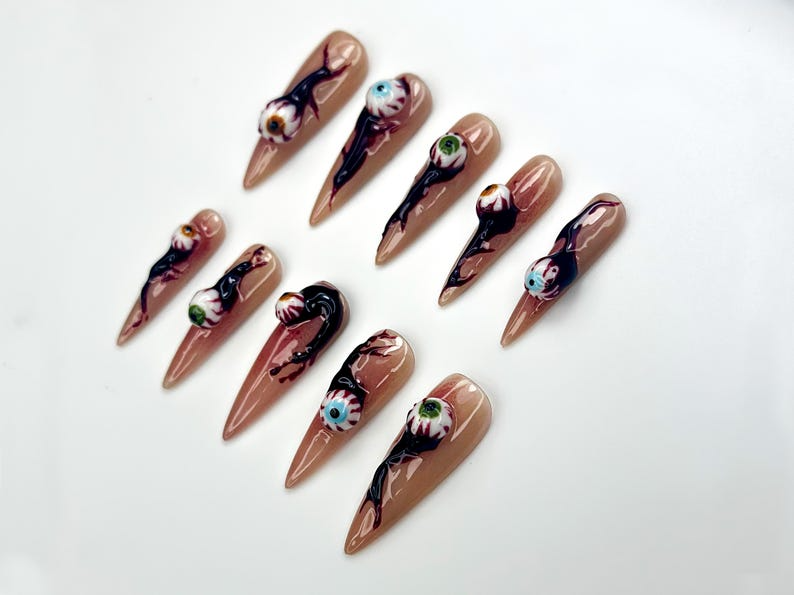 Haunted Eyes ネイルチップ｜Creepy 3D Eyeball ネイルアート｜Horror・風 スティレット ネイル｜ハンドメイド Spooky ハロウィン Set｜HB1066EK