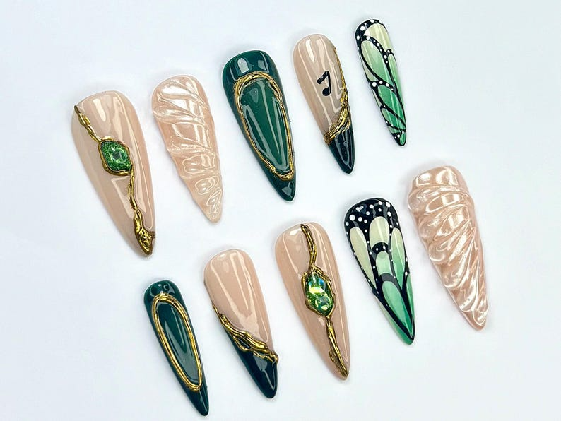 Emerald バタフライ ネイルチップ｜ナチュラル 風 ネイルチップ｜Luxurious グリーン ネイルアート｜Shimmer グリーン ネイルセット｜上品 ネイル｜JB758YC