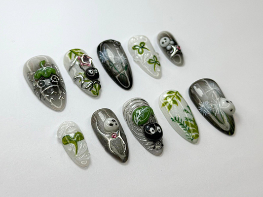 遊び心のある フォレスト Totoro ネイルチップ｜Totoro・風 ハンドメイド ネイルs｜Totoro & Soot Spirit Nail Design｜ハンドメイド Fantasy Nail｜JB719HC
