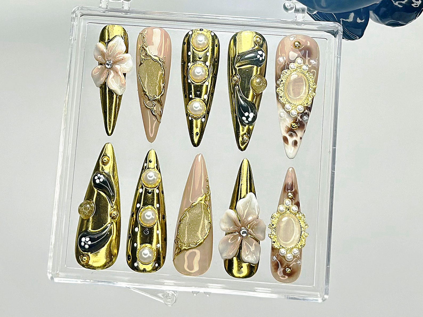 ゴールド パール ネイルチップ｜Baroque フラワー ネイルチップ｜Vintage Cameo ネイルアート｜フラワー パール ネイル｜ロマンティック ヌーディー ネイルチップ｜HB922YK