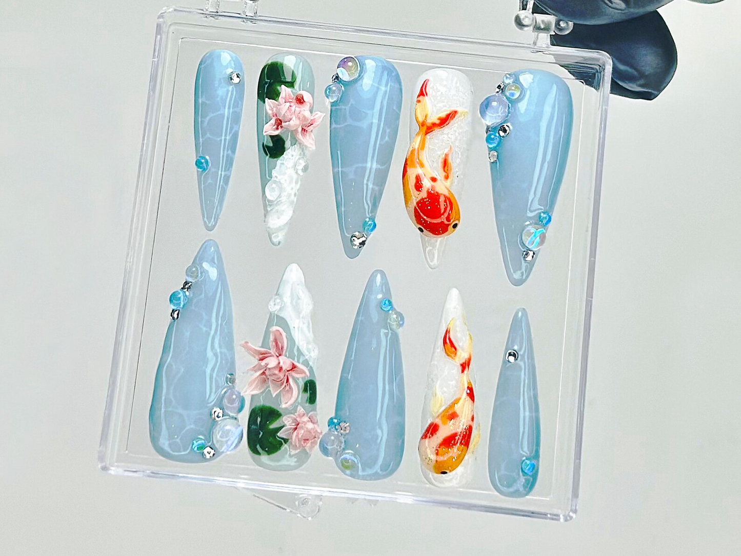 鯉 ネイルチップ｜3D 睡蓮 ネイルチップ｜和風鯉 ネイルアート｜Ocean Theme ネイルチップ｜ゴールドfish & Lotus ネイル｜HB924YC