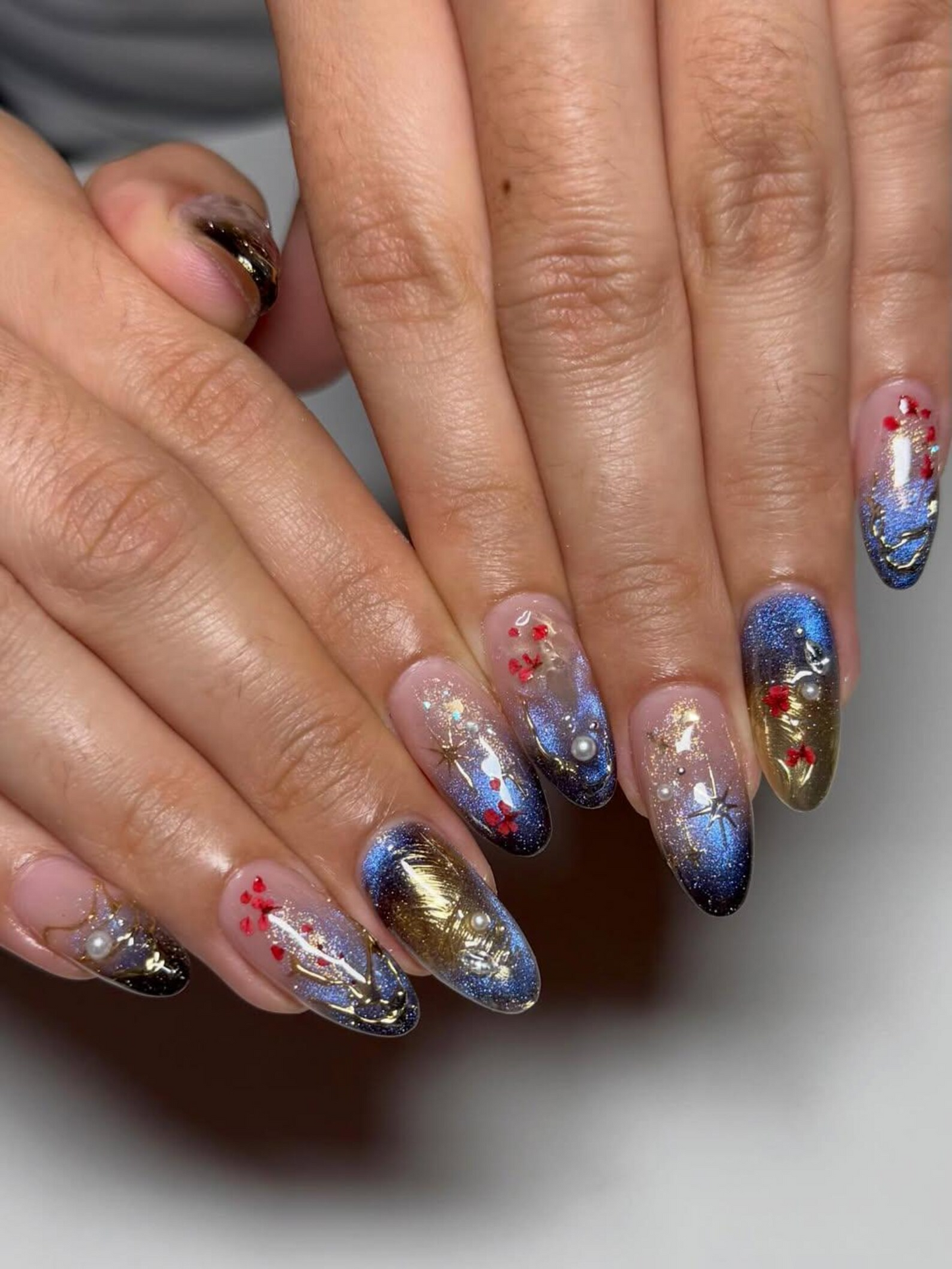 上品 Navy ゴールド ネイルチップ, Mystic Galaxy フラワー ネイル, Reusable スティレット Nail with ゴールド Filigree and Shimmering 夜空 Art, JB307HC