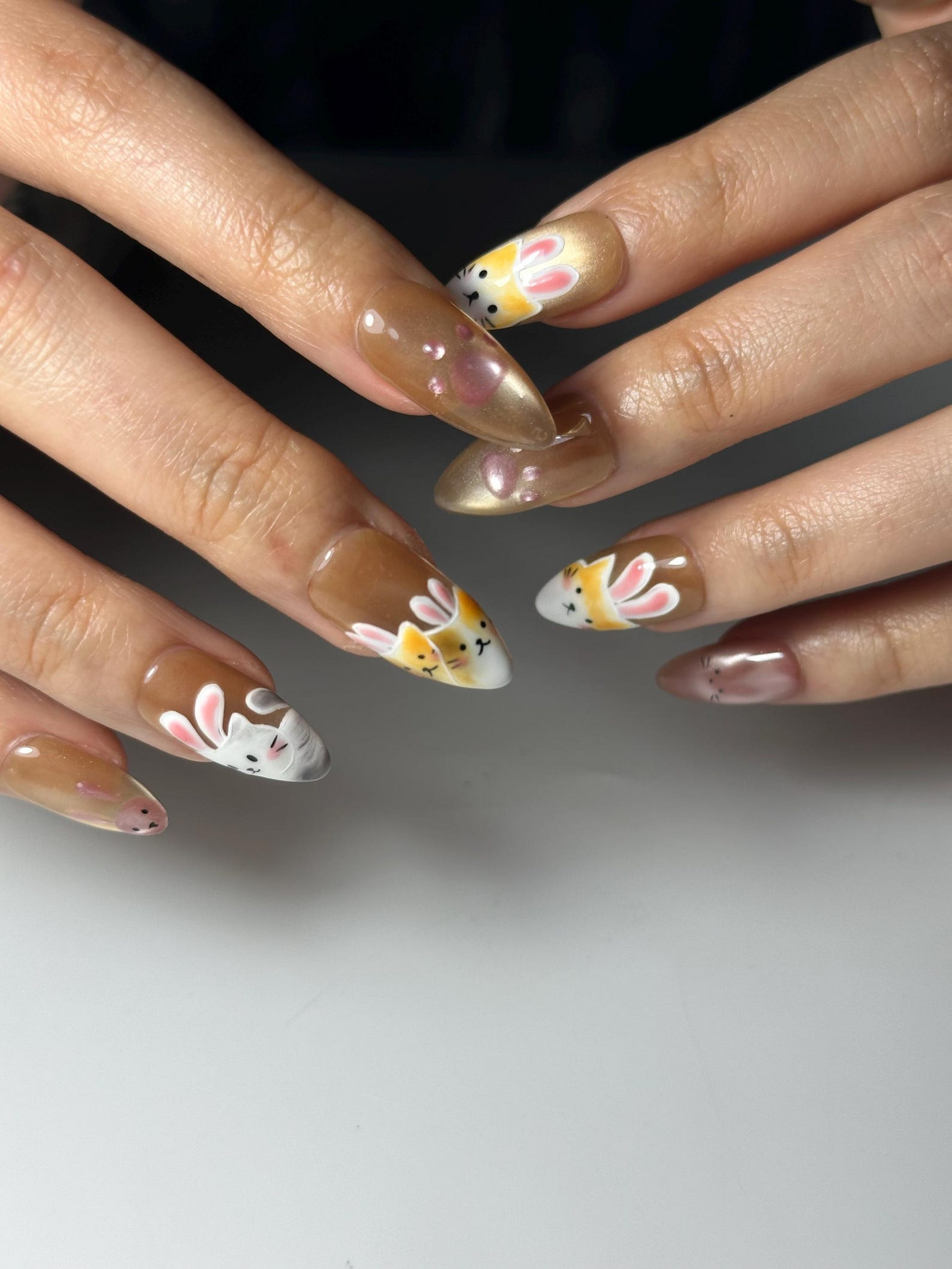 バニー キャット ゴールド ネイルチップ｜かわいい ラビット Kitty ネイルアート｜Kawaii Animal ネイル｜ゴールド アーモンド ネイル｜ハンドメイド ネイルチップ｜HC1301HC
