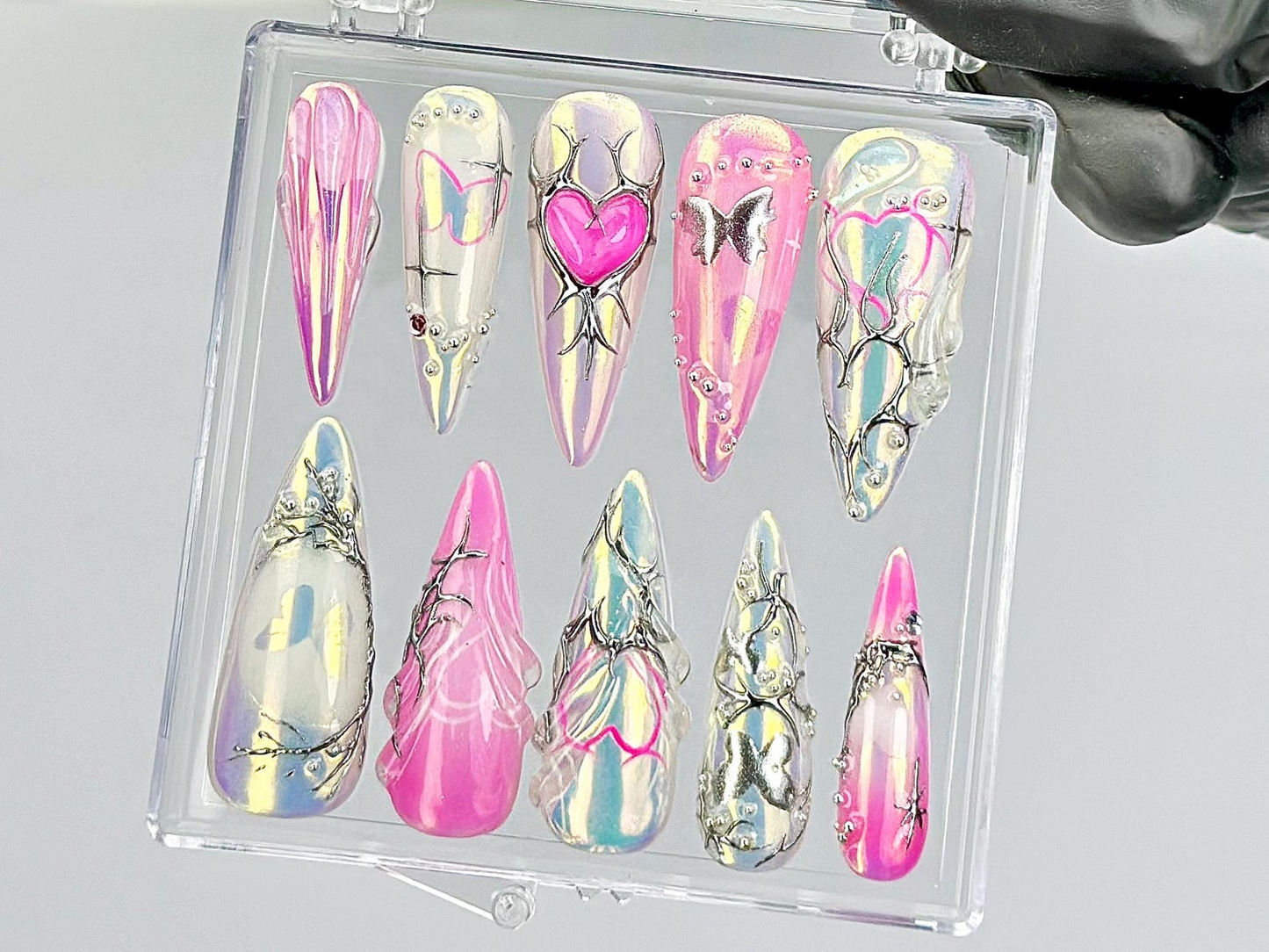 クローム ピンク ハート ネイルチップ By Reaispace｜Y2K シルバー Mirror Design ネイルチップ｜Iridescent バタフライ ネイルアート｜ガーリー ネイル｜HC817Y