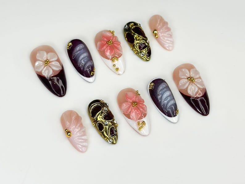 Burgundy 秋 ネイルチップ｜3D ピンク & ホワイト フラワー ネイルアート｜ハンドメイド Statement Nail Design｜上品 Glam ネイルチップ｜HC1086HK