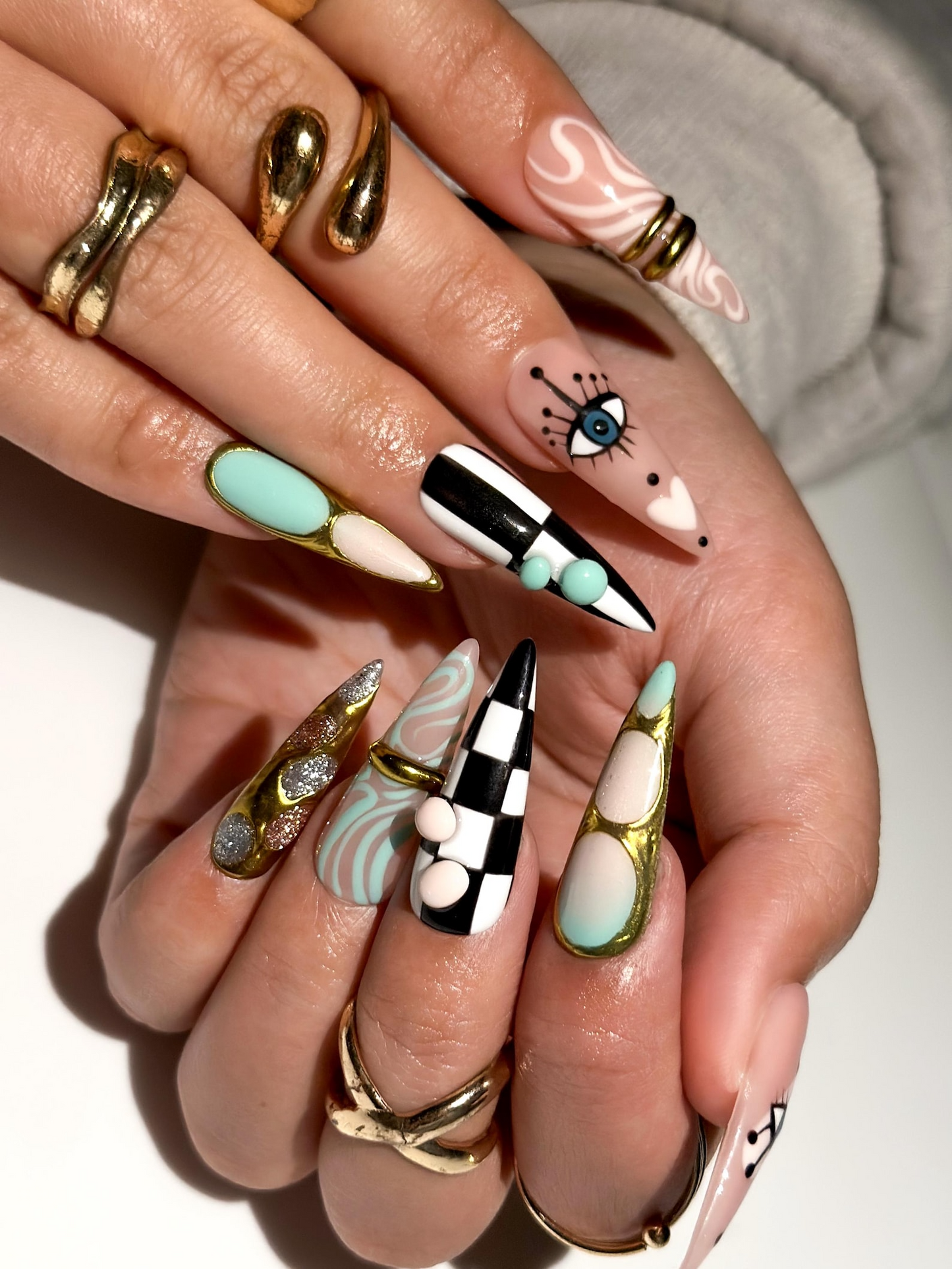 Gilded 上品 Colorful ネイルチップ｜Eye Art ゴールド Ring ネイル｜ハンドメイド ヌーディー スティレット ネイルアート｜上品 Statement ネイルチップ｜JB302EC