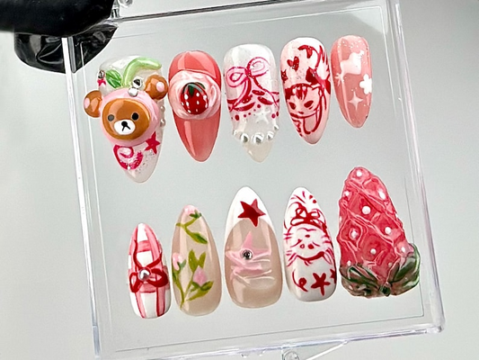 3D テディベア & いちご ネイルチップ｜Kawaii・Themed ネイルチップ｜Sweet and Stylish Looks ネイルアート｜かわいい ネイル｜ホリデー ネイル｜HC684YC