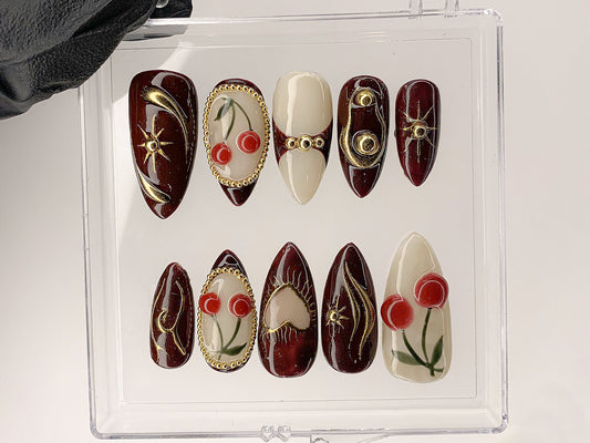上品 レッド チェリー ネイルチップ｜鮮やか Luxurious 手描き スター, リボン Acrylic ネイルアート｜ホリデー, クリスマス Kawaii ネイル｜HD551AL