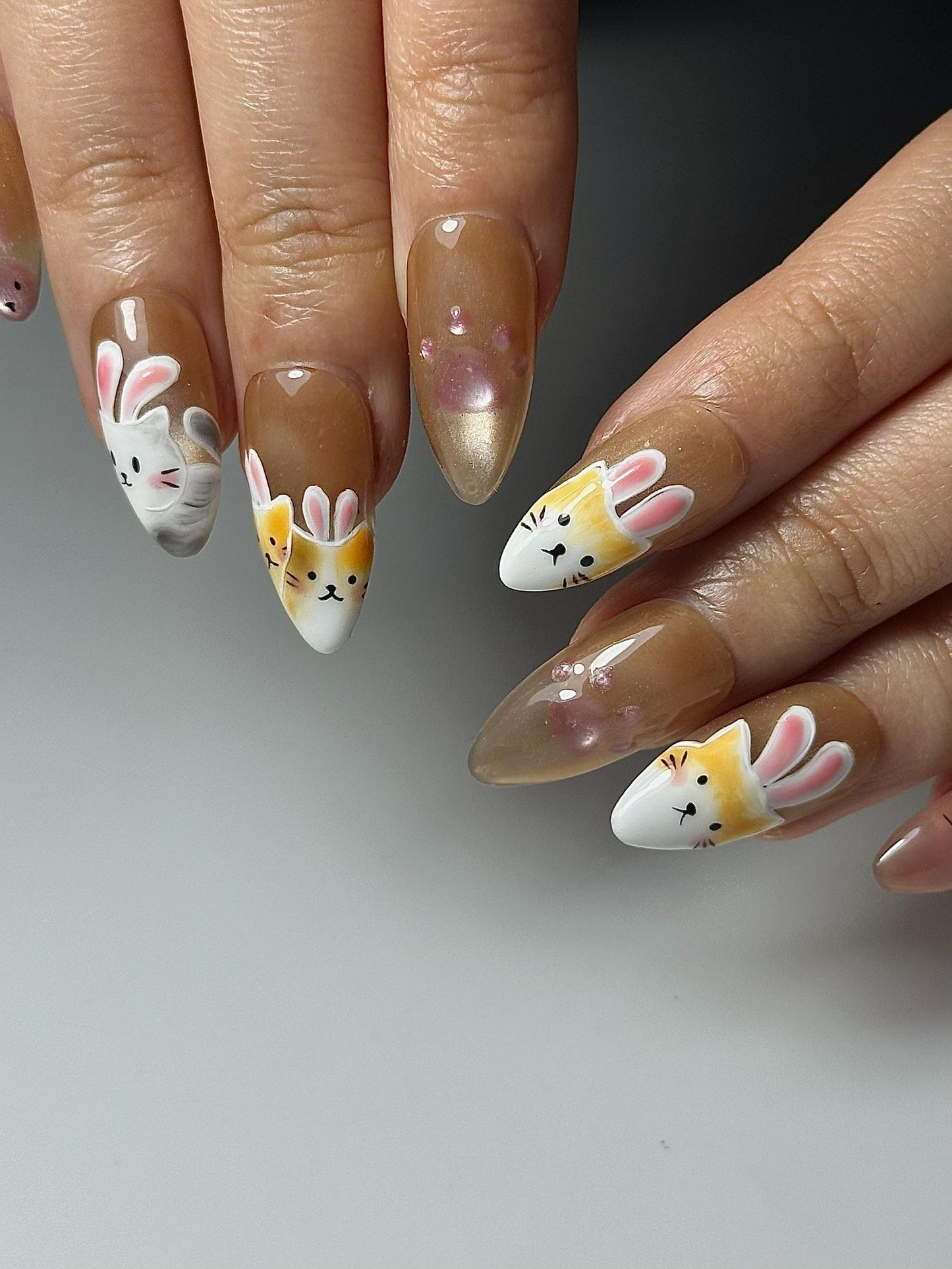 バニー キャット ゴールド ネイルチップ｜かわいい ラビット Kitty ネイルアート｜Kawaii Animal ネイル｜ゴールド アーモンド ネイル｜ハンドメイド ネイルチップ｜HC1301HC