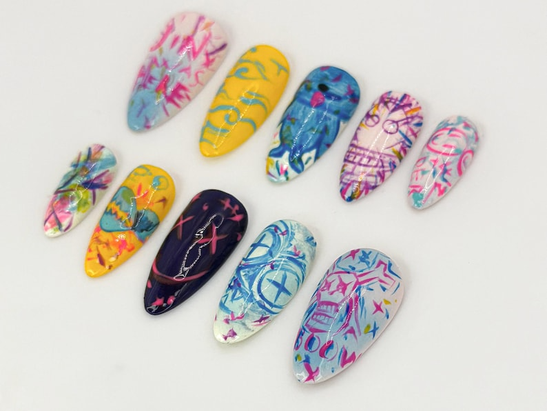 Jinx・風 ネイルチップ｜League of Legends Jinx ネイルアート｜Colorful Jinx Theme Nail Design｜Limited Edition for Gamers & Fans｜JB636HC