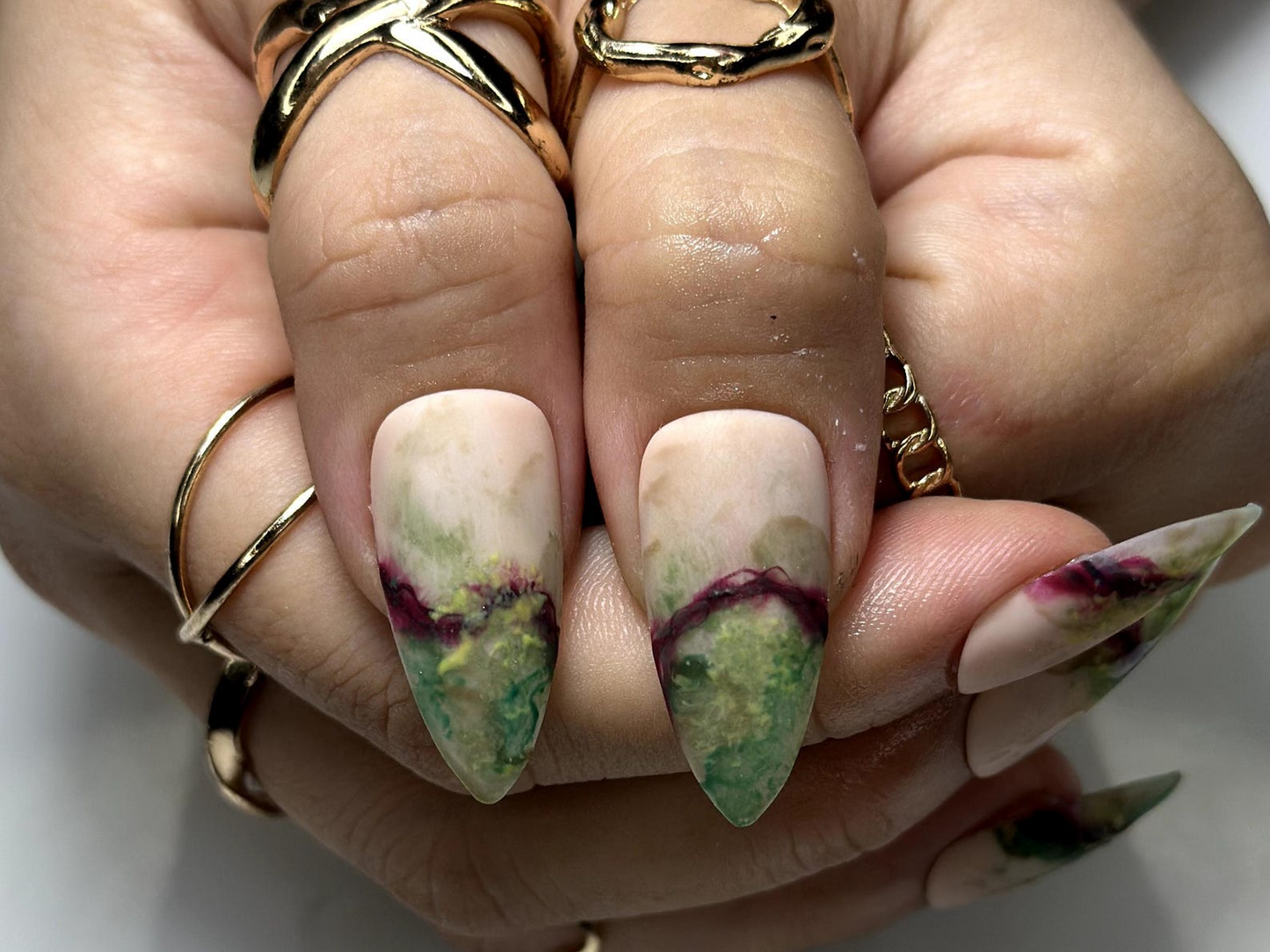 Mystic Jade Marble ネイルチップ｜Natural Stone・風 ネイルアート｜上品 グリーン & Burgundy Veins｜ユニーク ビジュー ネイルチップ｜HB1059EC