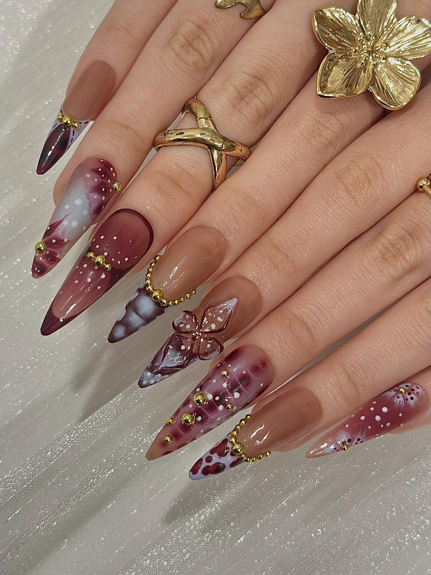 Burgundy Baroque ネイルチップ｜上品 チェリー レッド ネイル｜ゴールド Accent ネイル｜上品 Marble ネイル｜ハンドメイド Glam ネイルチップ｜JC316HC