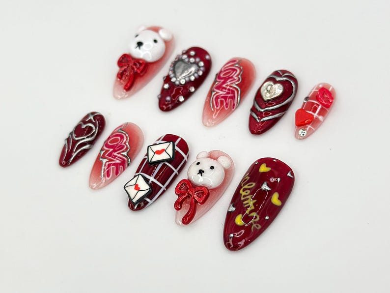 バレンタイン's デー ベア ネイルチップ｜レッド ハートs & かわいい ベア ネイルアート｜ハンドメイド バレンタイン ネイル｜Perfect バレンタイン Gift Idea｜JB625HK