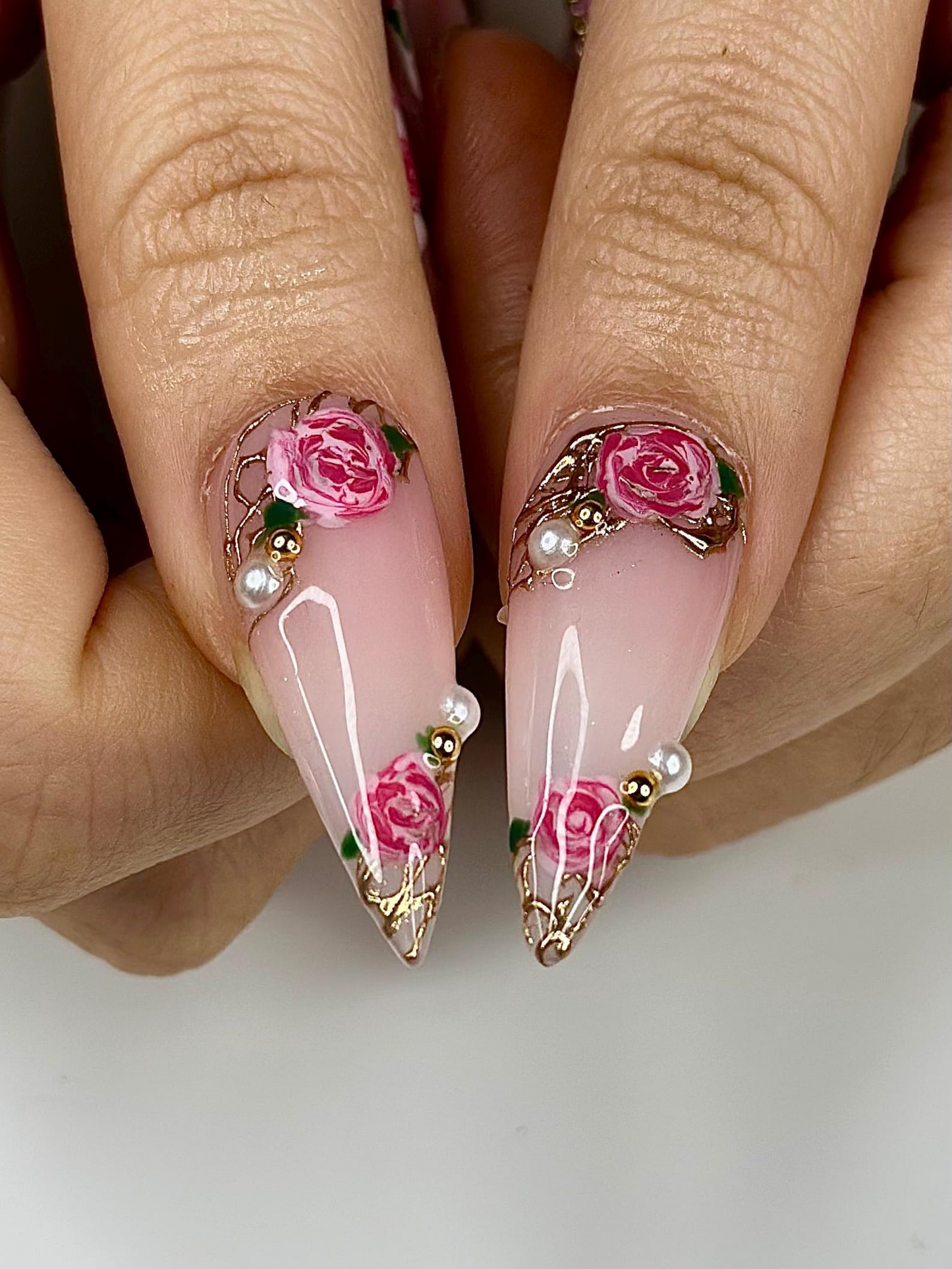 Vintage ローズ スティレット ネイルチップ｜ピンク ローズ Bridal ネイル for Women｜フレンチチップ フラワー ネイル｜パール ゴールド Nail｜ロマンティック Nail｜HB1276HC