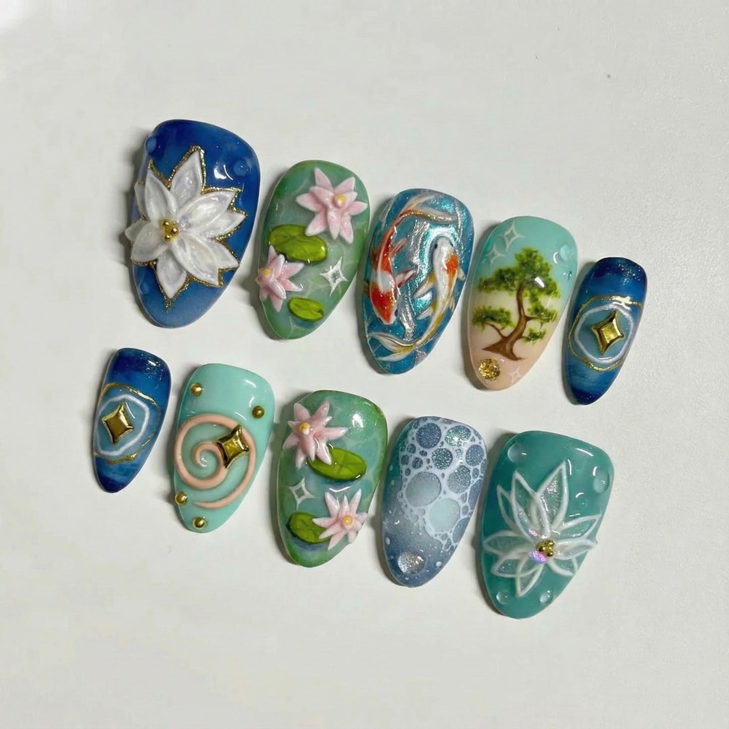 Lotus Koi Serenity ネイルチップ｜禅 Pond ネイルアート｜鯉 & 蓮の花 ネイル｜ナチュラル 風 ネイルチップ｜JB264EC