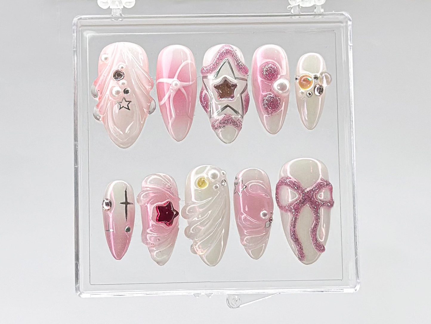 Glamorous ピンク ネイルチップ｜Charming ピンク リボン On ネイルチップ｜Nail Charms｜上品 スター Charms Y2K ネイル｜ピンク ネイルチップ｜HD444T