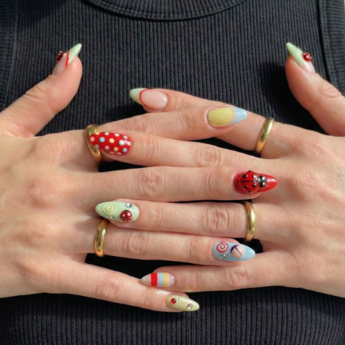 ネイルチップ Adhesive Tabs with Colorful パステル Dot & スター Art Design, ハンドメイド ロング Playful ネイルチップ for Dopamine Aesthetic or Kawaii Statement Look｜DB03L