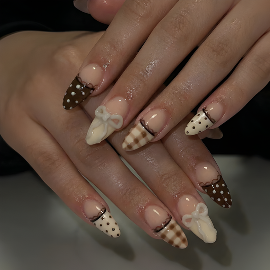 Nail Tabs for ネイルチップ – ヌーディー ブラウン Polka Dot ギンガム & 3Dリボン ロング アーモンド ハンドメイド かわいい Coquette ネイルチップ｜DB04L