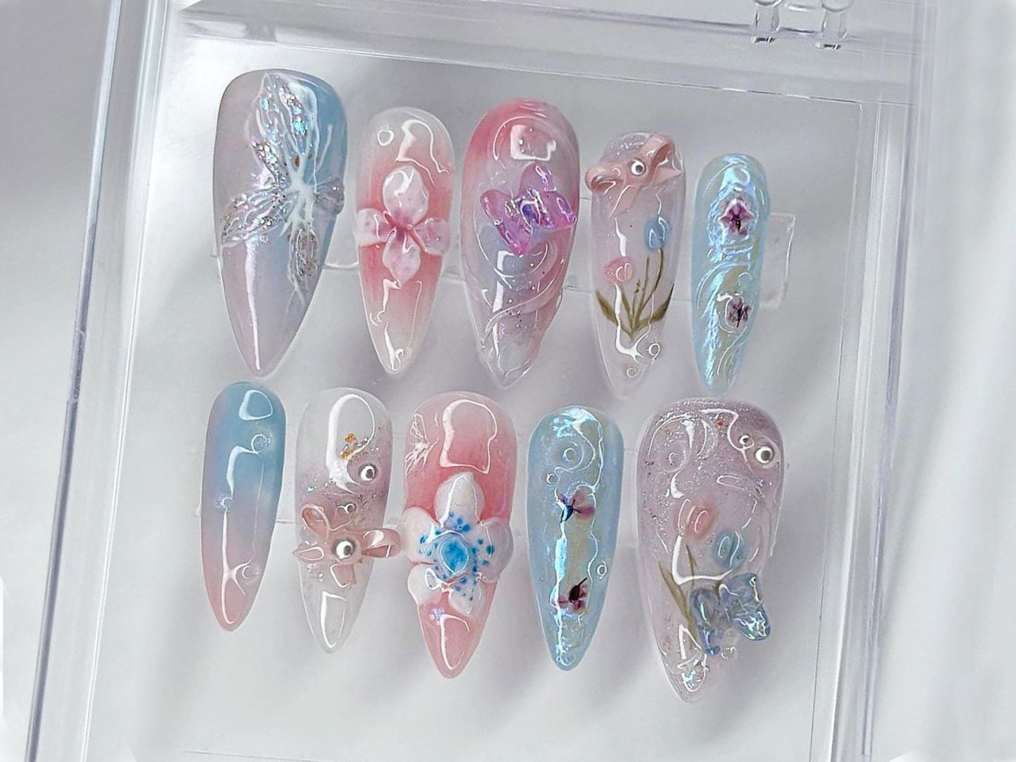 Enchanted Garden ネイルチップ｜フラワー and バタフライ 3D ネイルアート｜ハンドメイド ネイルチップ｜Nail Charms｜ネイルチップ｜Gift for her｜HD462T