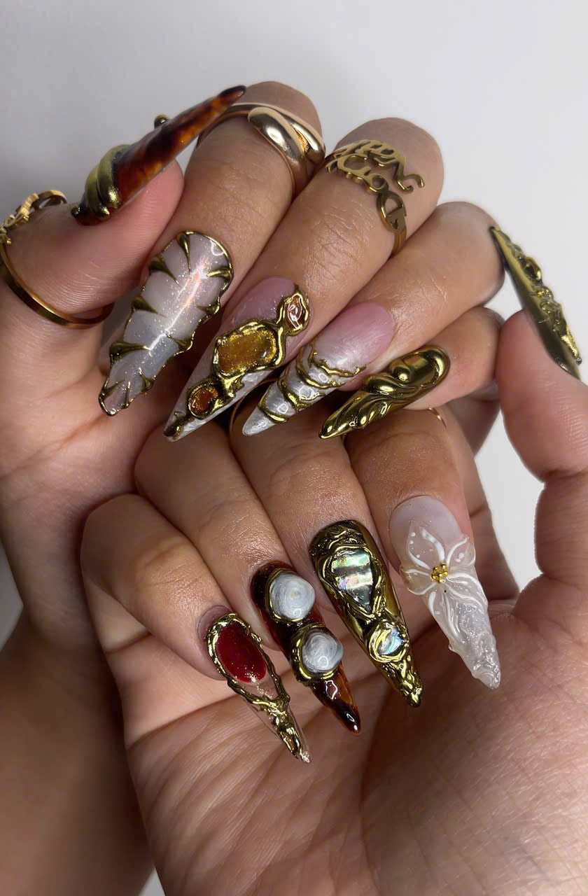 Galaxy クリスタル ネイルチップ｜3D ビジュー Rock ネイルチップ｜ゴールド Metal Accent ネイルアート｜クリスタル ビジュー ネイルチップ｜上品 ネイル｜DB463Y